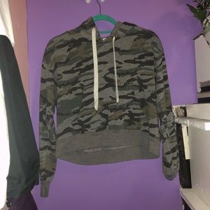 grey cropped camp hoodie